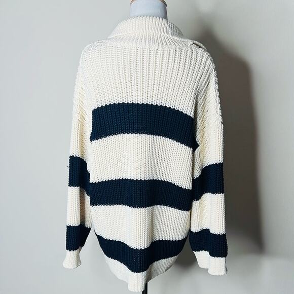 Zara Cream and Black Chunky Oversized Sweater - Picture 7 of 8